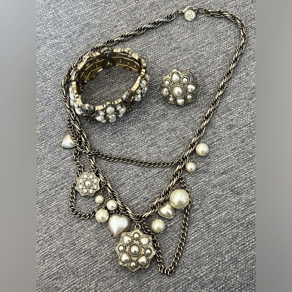 Jessica Simpson gold and pearl jewelry set - necklace, bracelet, ring